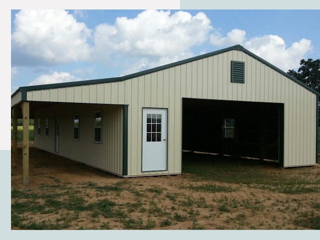 Строительство конюшен в Малгобеке